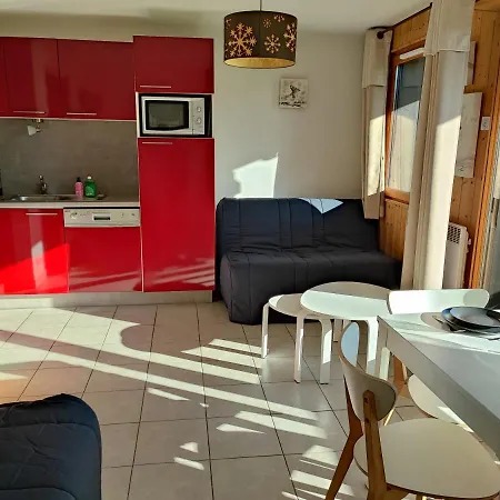 Apartment & Piscine Interieure, Vue Mont D'arbois *